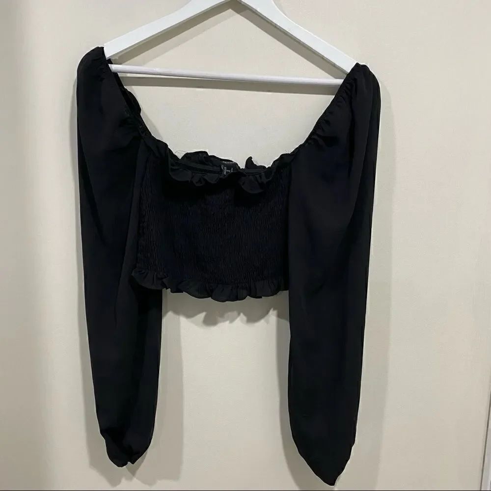 Forever 21 Y2K small black off shoulders gathered long sleeve goth